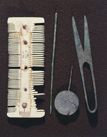 Расческа из кости, (5-8 век)